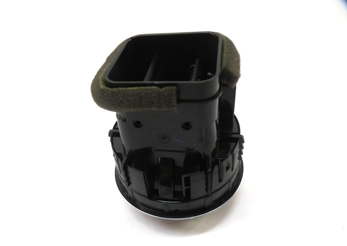 Thumbnail 4: 2015 AUDI A3 (8V) FRONT DASH HEATER A/C AIR VENT