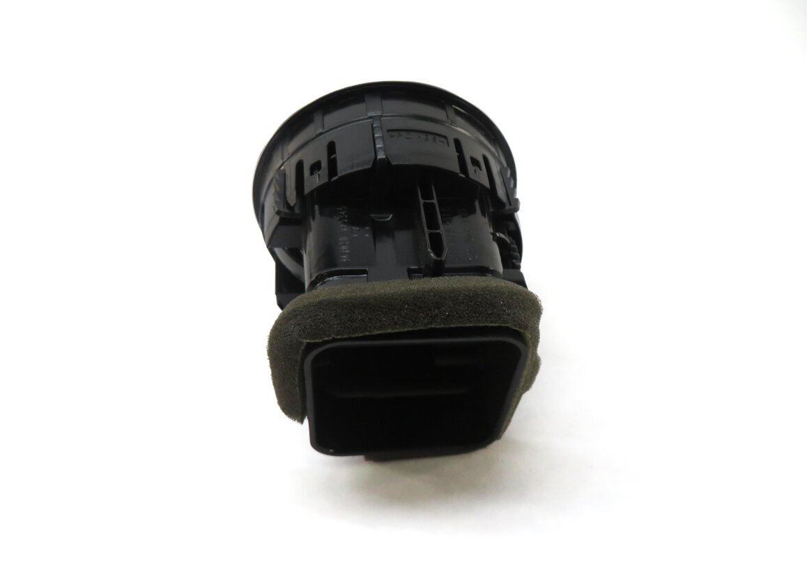 Thumbnail 3: 2015 AUDI A3 (8V) FRONT DASH HEATER A/C AIR VENT