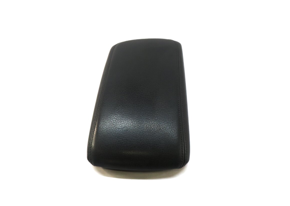 Thumbnail 2: 2015 AUDI A3 (8V) FRONT CENTER CONSOLE ARMREST ARM REST LID (BLACK FZ)
