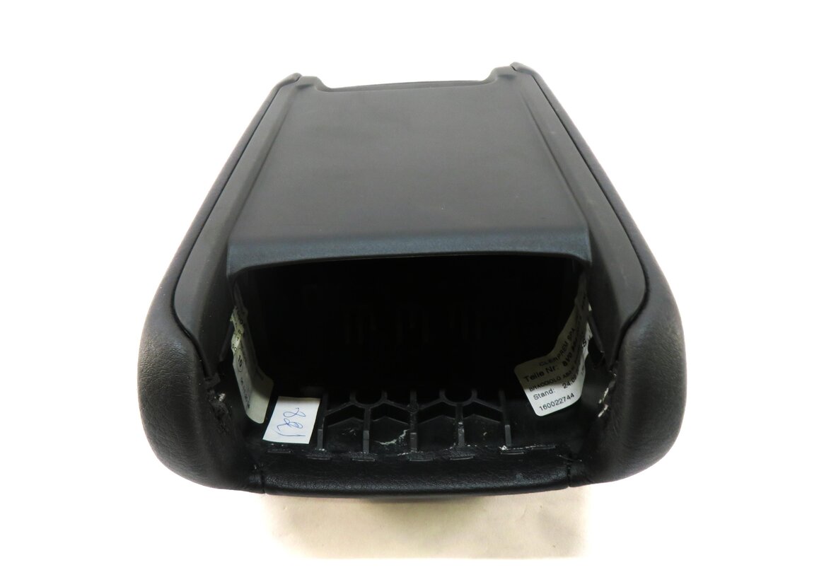 Thumbnail 4: 2015 AUDI A3 (8V) FRONT CENTER CONSOLE ARMREST ARM REST LID (BLACK FZ)