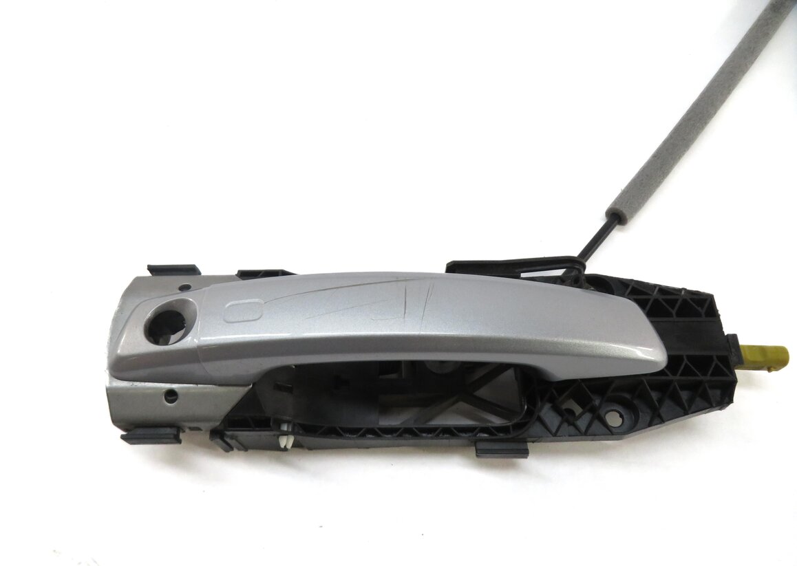 Thumbnail 2: 15-18 AUDI A3 S3 RS3 TT (8V MK3) LEFT FRONT DRIVER KEYLESS DOOR HANDLE (SILVER)