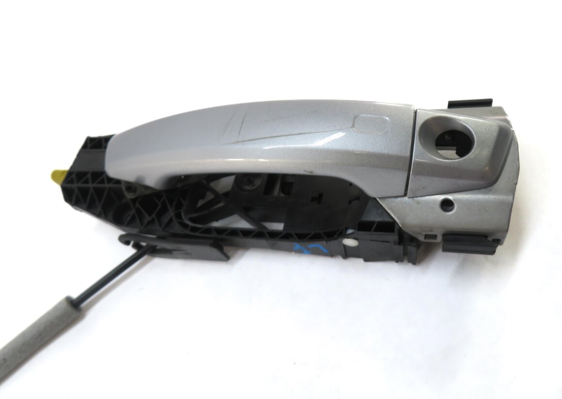 Thumbnail 3: 15-18 AUDI A3 S3 RS3 TT (8V MK3) LEFT FRONT DRIVER KEYLESS DOOR HANDLE (SILVER)