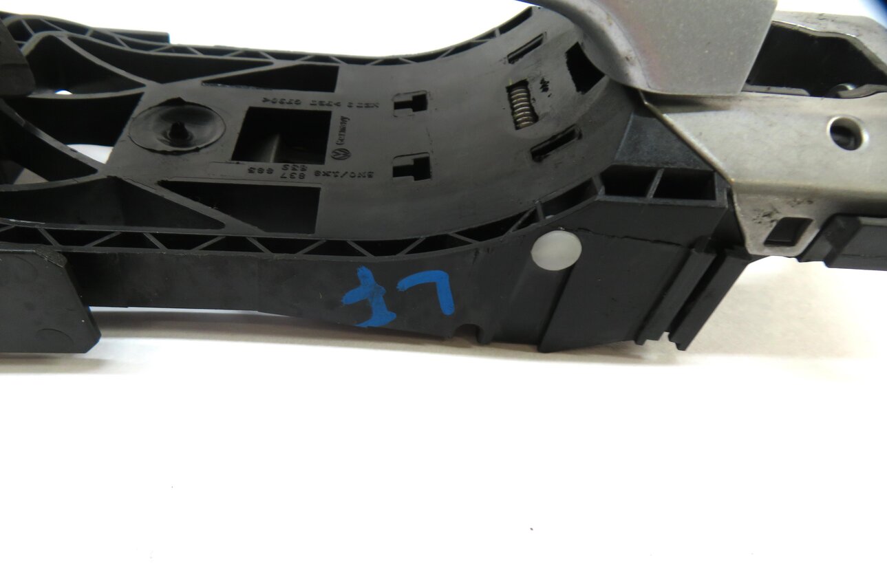 Thumbnail 5: 15-18 AUDI A3 S3 RS3 TT (8V MK3) LEFT FRONT DRIVER KEYLESS DOOR HANDLE (SILVER)