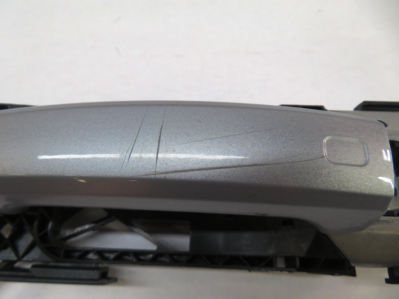 Thumbnail 6: 15-18 AUDI A3 S3 RS3 TT (8V MK3) LEFT FRONT DRIVER KEYLESS DOOR HANDLE (SILVER)