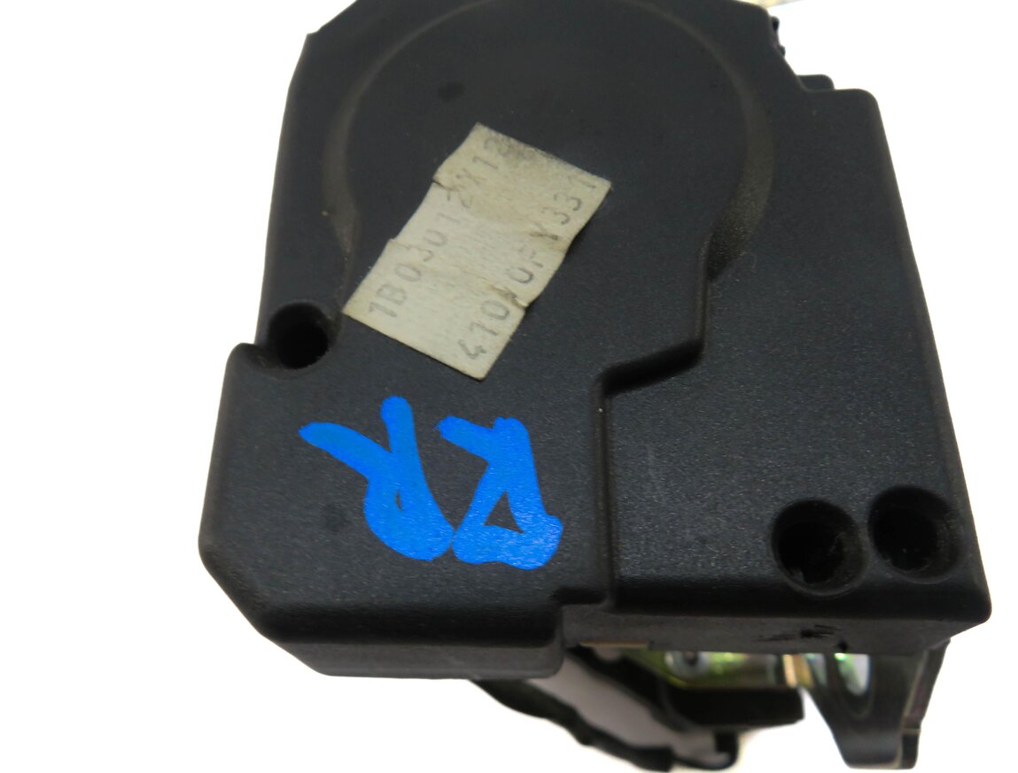 Thumbnail 4: 2012 MERCEDES S550 (W221) REAR RIGHT SECOND ROW SEATBELT RETRACTOR (BLACK)