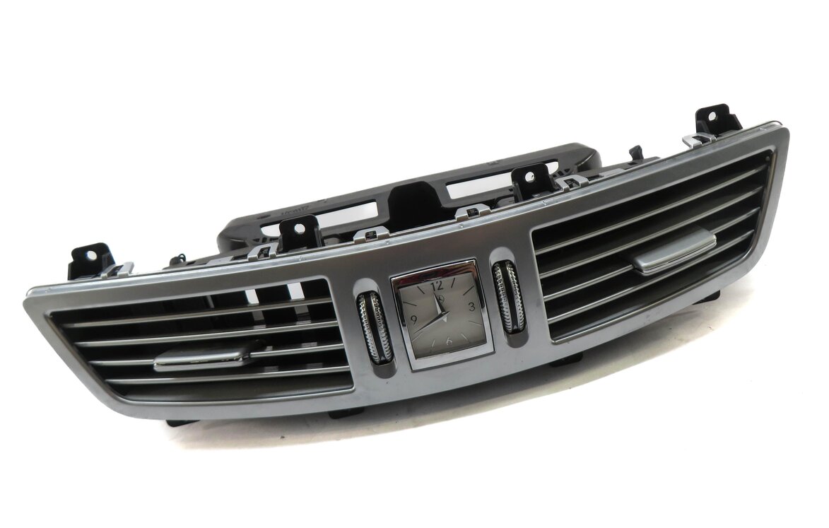 Thumbnail 2: 2012 MERCEDES S550 W221 FRONT CENTER DASH A/C HEATER AIR VENT w/ CLOCK (GRAY)