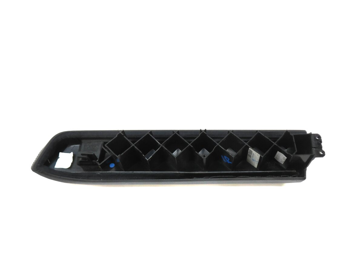 Thumbnail 4: 2012 MERCEDES S550 (W221) REAR LEFT DOOR ARMREST STORAGE (BLACK LEATHER)