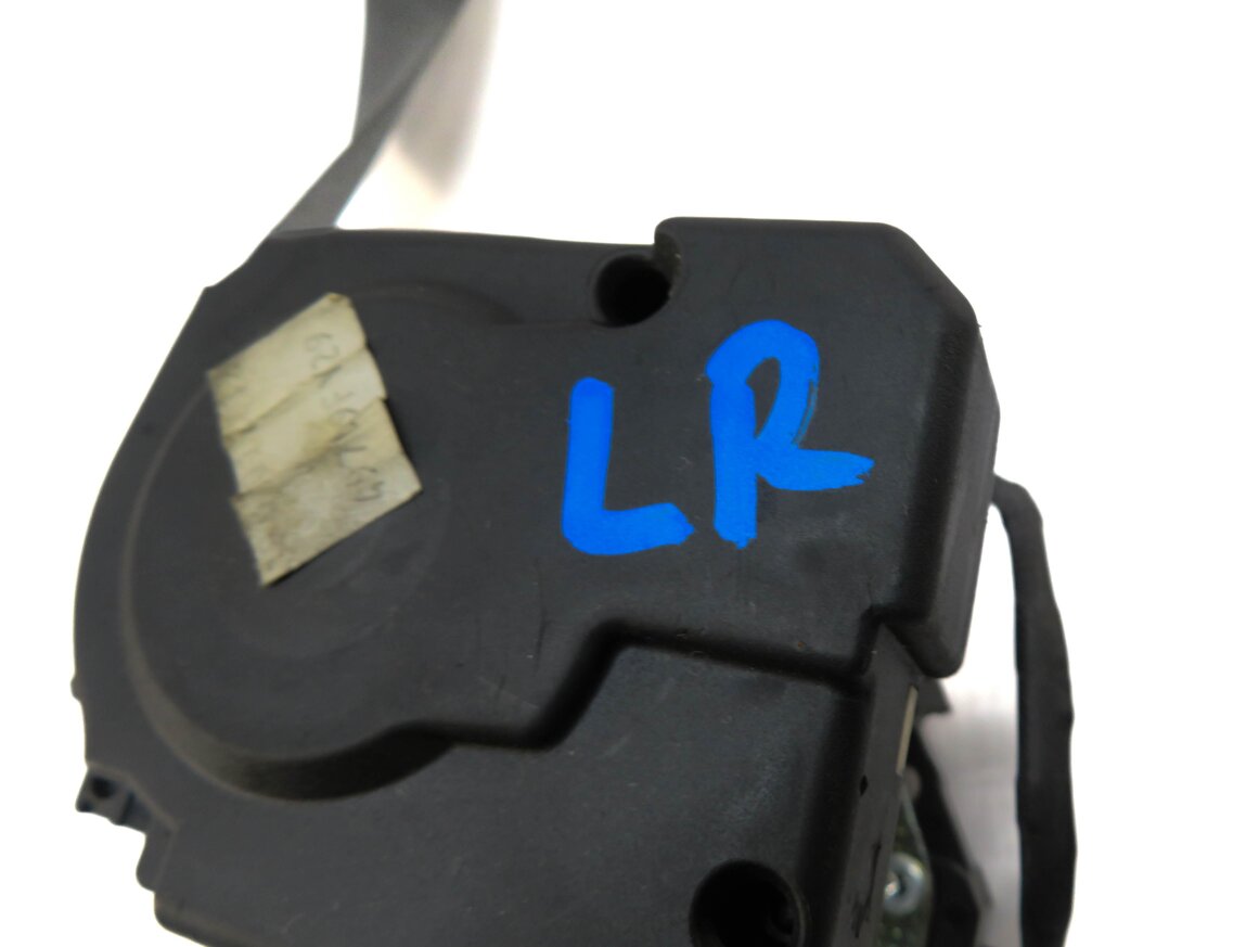 Thumbnail 4: 2012 MERCEDES S550 (W221) REAR LEFT SECOND ROW SEATBELT RETRACTOR (BLACK)