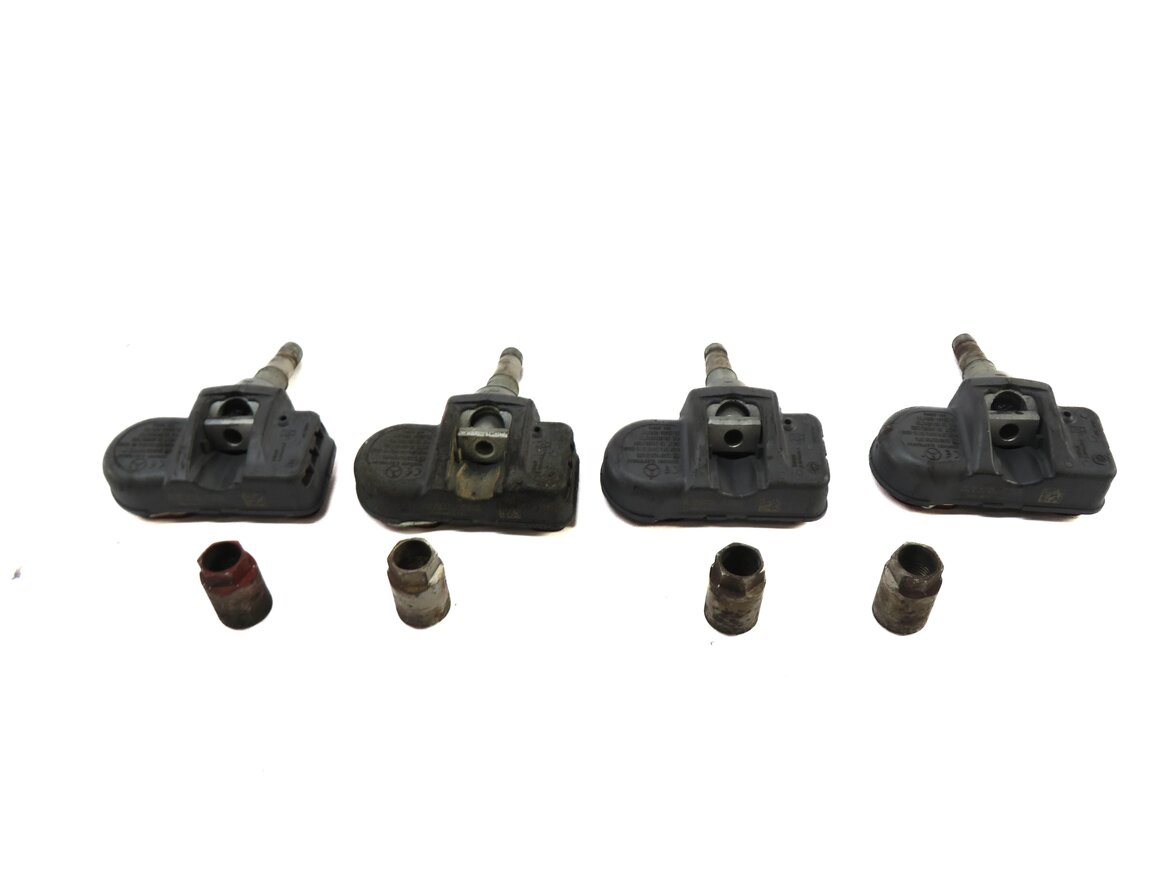 Thumbnail 2: 2012 MERCEDES S550 W221 TPMS TIRE PRESSURE MONITORING SYSTEM WHEEL SENSOR SET/4