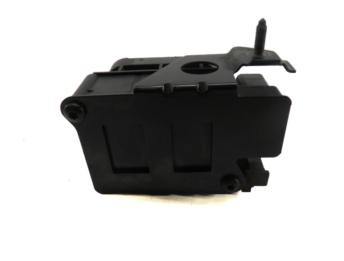 Thumbnail 3: 2012 MERCEDES S550 (W221) AIR SUSPENSION VALVE BLOCK