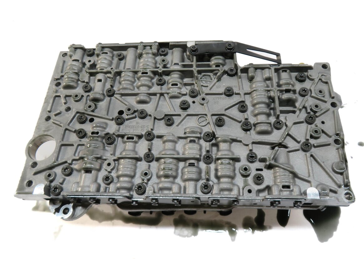 Thumbnail 5: 12-15 MERCEDES C250 C350 SLK250 SLK350 (R172 W204) TRANSMISSION VALVE BODY BLOCK