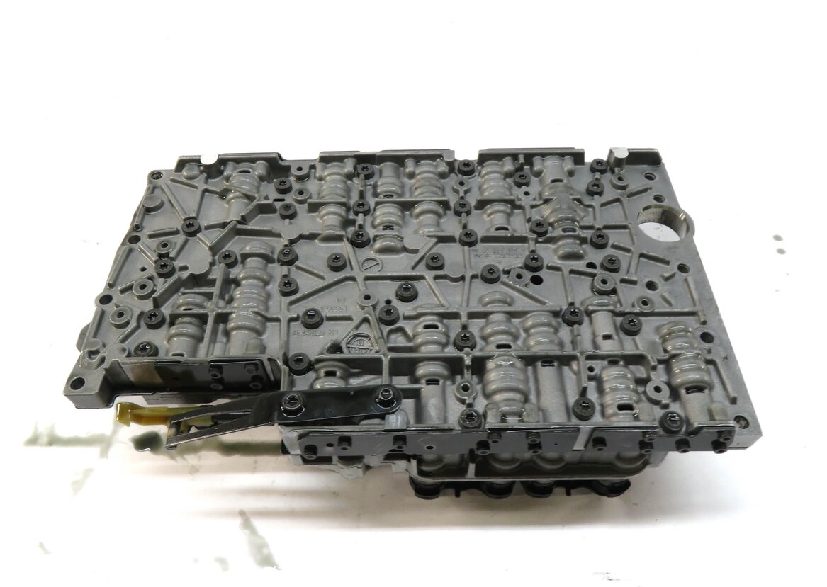 Thumbnail 6: 12-15 MERCEDES C250 C350 SLK250 SLK350 (R172 W204) TRANSMISSION VALVE BODY BLOCK