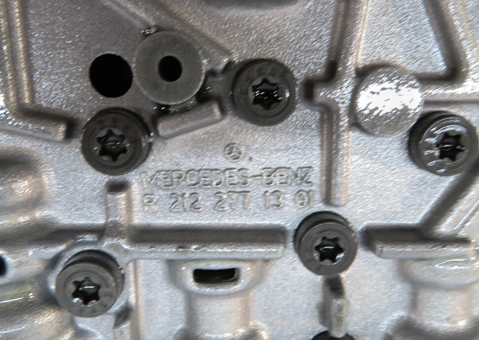 Thumbnail 7: 12-15 MERCEDES C250 C350 SLK250 SLK350 (R172 W204) TRANSMISSION VALVE BODY BLOCK