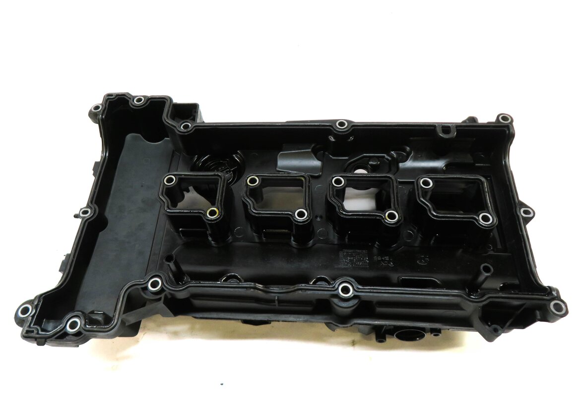 Thumbnail 4: 2012-2015 MERCEDES C250 SLK250 (R172 W204) 1.8L M271 TURBO ENGINE VALVE COVER