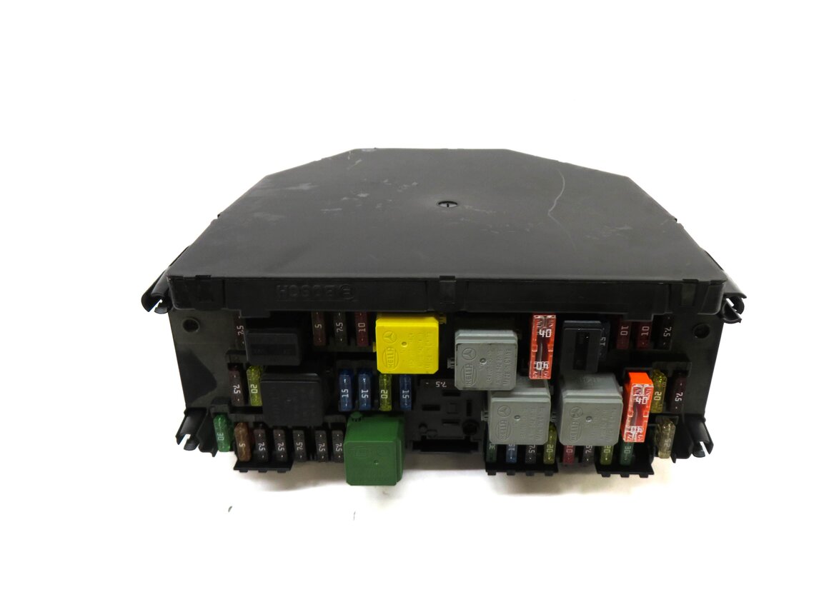 Thumbnail 3: 2014-2015 MERCEDES C-CLASS GLK (W204 X204) FRONT SIGNAL ACQUISITION MODULE SAM