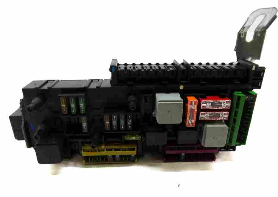 Thumbnail 3: 2014 MERCEDES C250 (W204) REAR SIGNAL ACQUISITION CONTROL MODULE SAM
