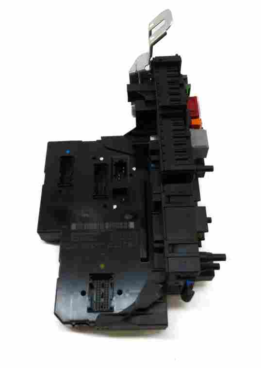 Thumbnail 4: 2014 MERCEDES C250 (W204) REAR SIGNAL ACQUISITION CONTROL MODULE SAM