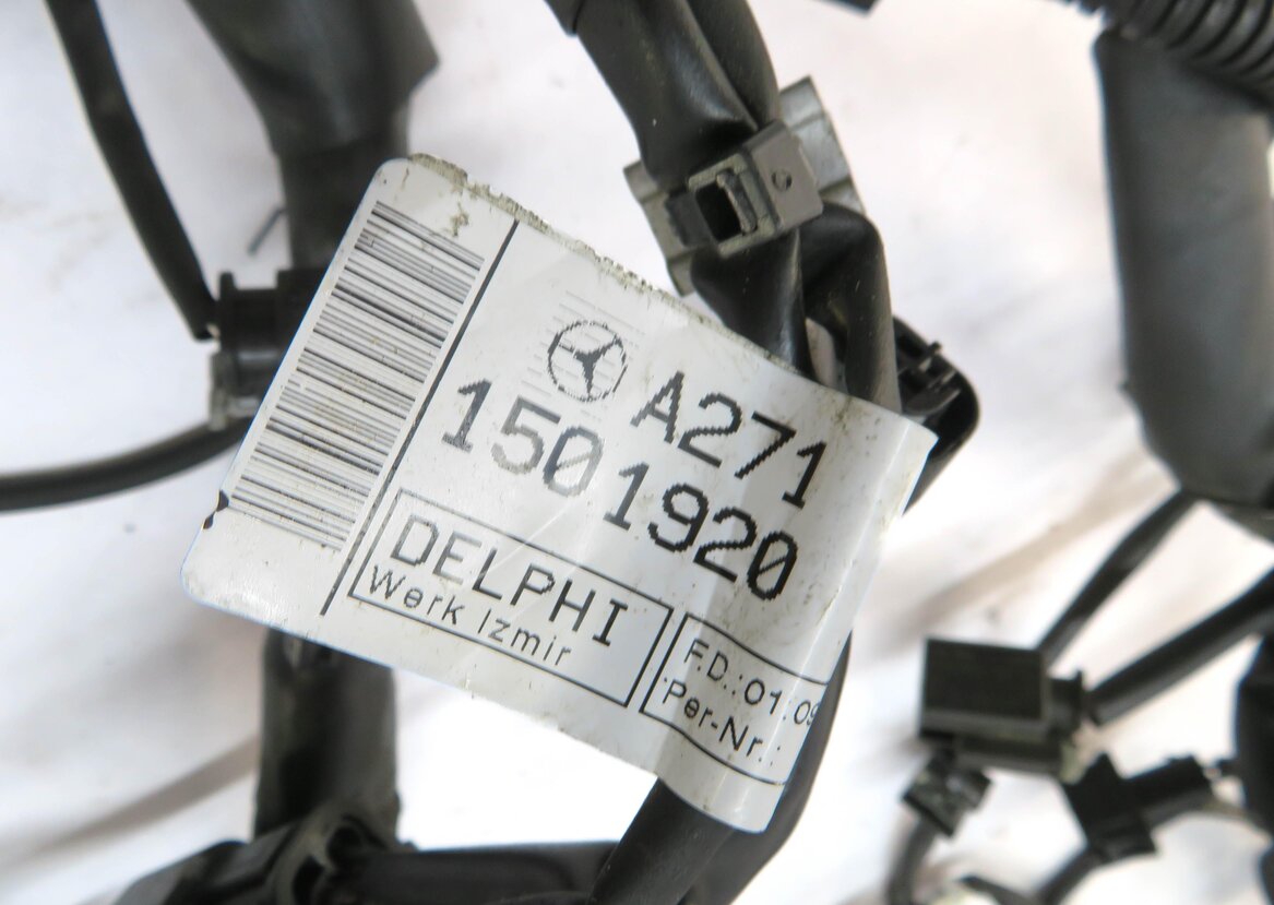 Thumbnail 6: 2014 MERCEDES C250 (W204) POSITIVE BATTERY CABLE
