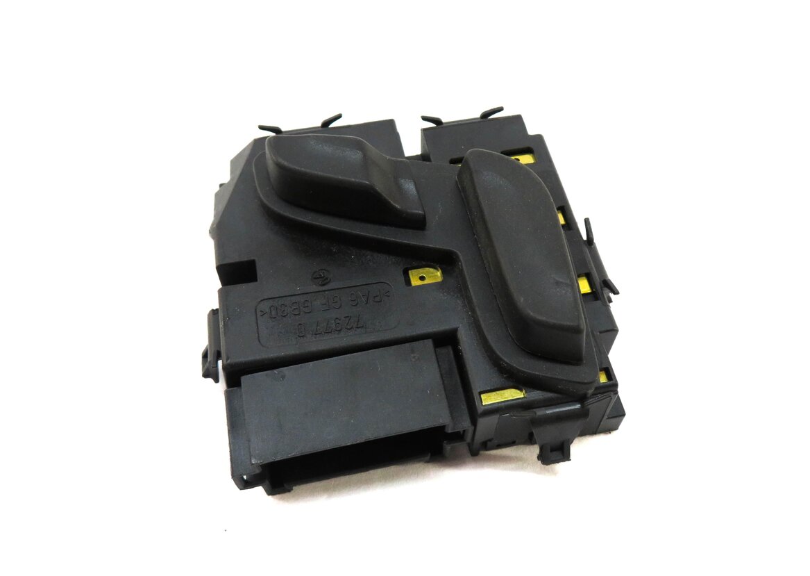 Thumbnail 3: 10-17 MERCEDES C E GLK CLS (W204 W207 W212 W218) LEFT DRIVER SEAT ADJUST SWITCH
