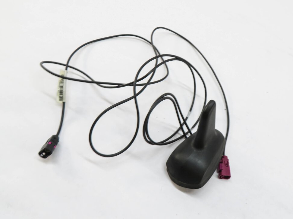 Thumbnail 1: 2014 MERCEDES C250 (W204) AM/FM RADIO STEREO ANTENNA SHARK FIN ANTENNA