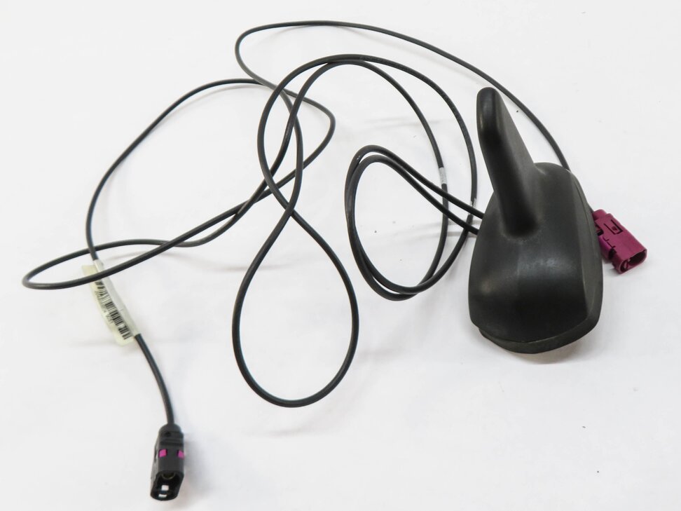 Thumbnail 2: 2014 MERCEDES C250 (W204) AM/FM RADIO STEREO ANTENNA SHARK FIN ANTENNA