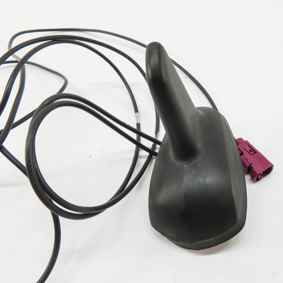 Thumbnail 3: 2014 MERCEDES C250 (W204) AM/FM RADIO STEREO ANTENNA SHARK FIN ANTENNA