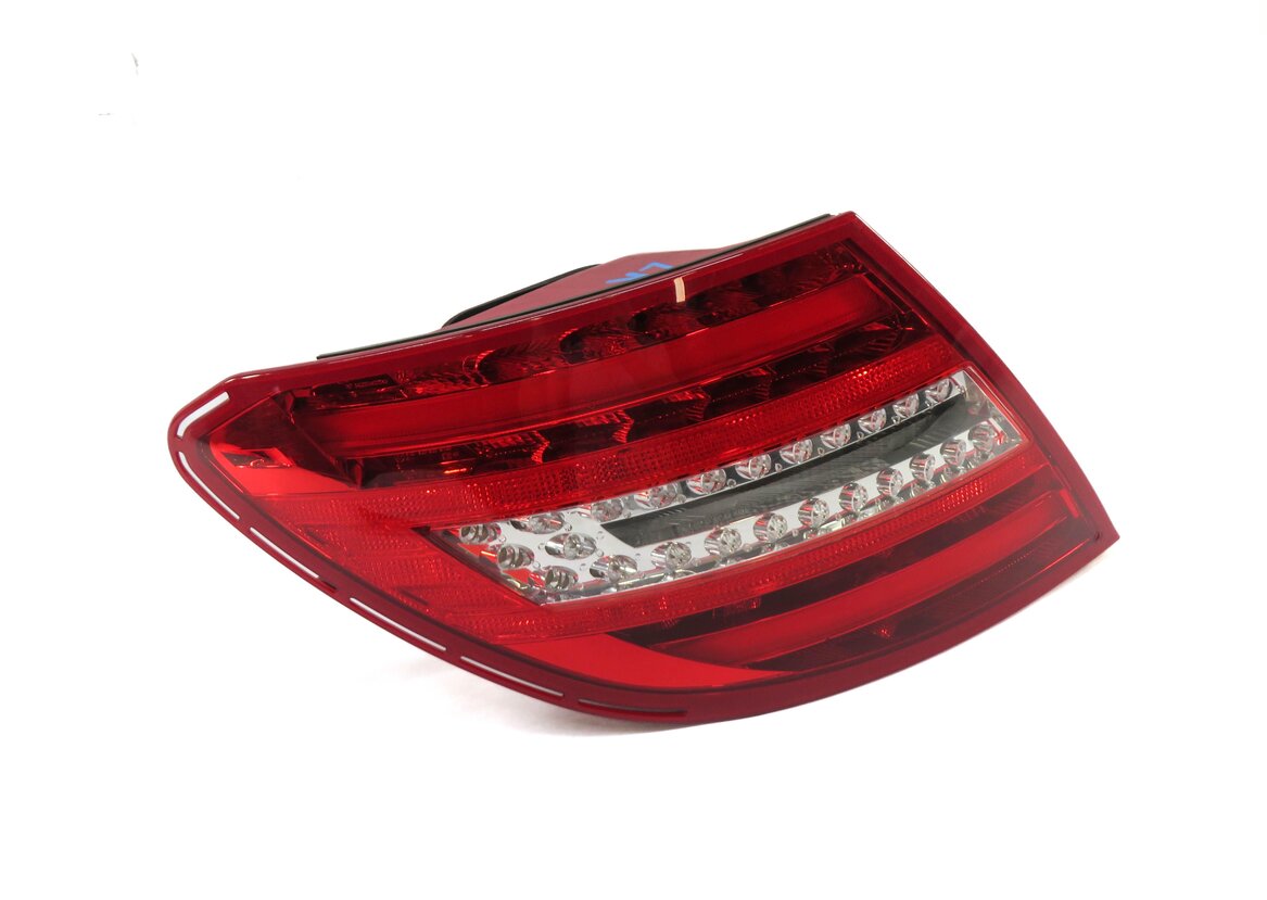 Thumbnail 4: 2012-2015 MERCEDES C-CLASS (W204) LEFT DRIVER REAR TAILLIGHT BRAKE LIGHT LAMP