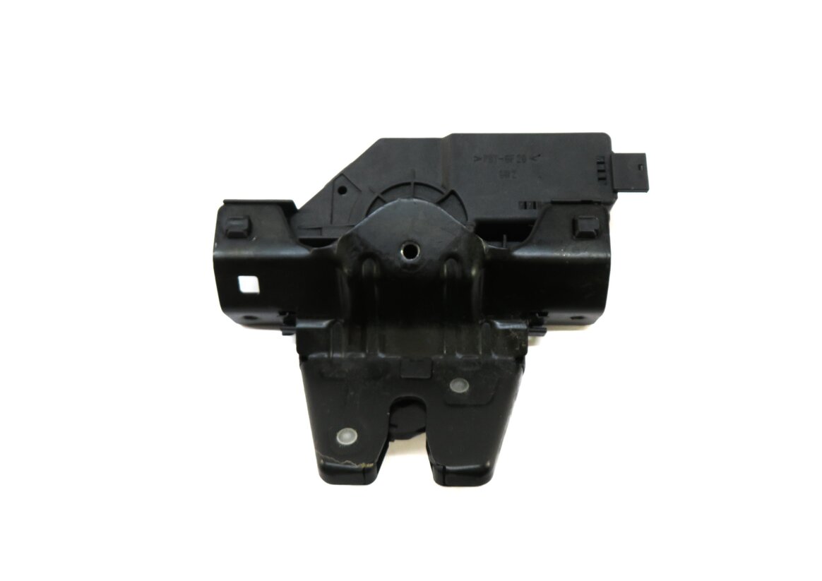 Thumbnail 4: 2004 BMW 325Xi (E46) REAR TRUNK LOCK LATCH ACTUATOR