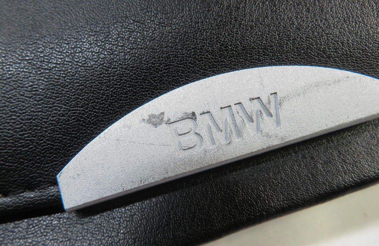 Thumbnail 12: 2004 BMW 325Xi (E46) OWNERS MANUAL BOOKLETS SET/7 w/ BLACK CARRYING CASE