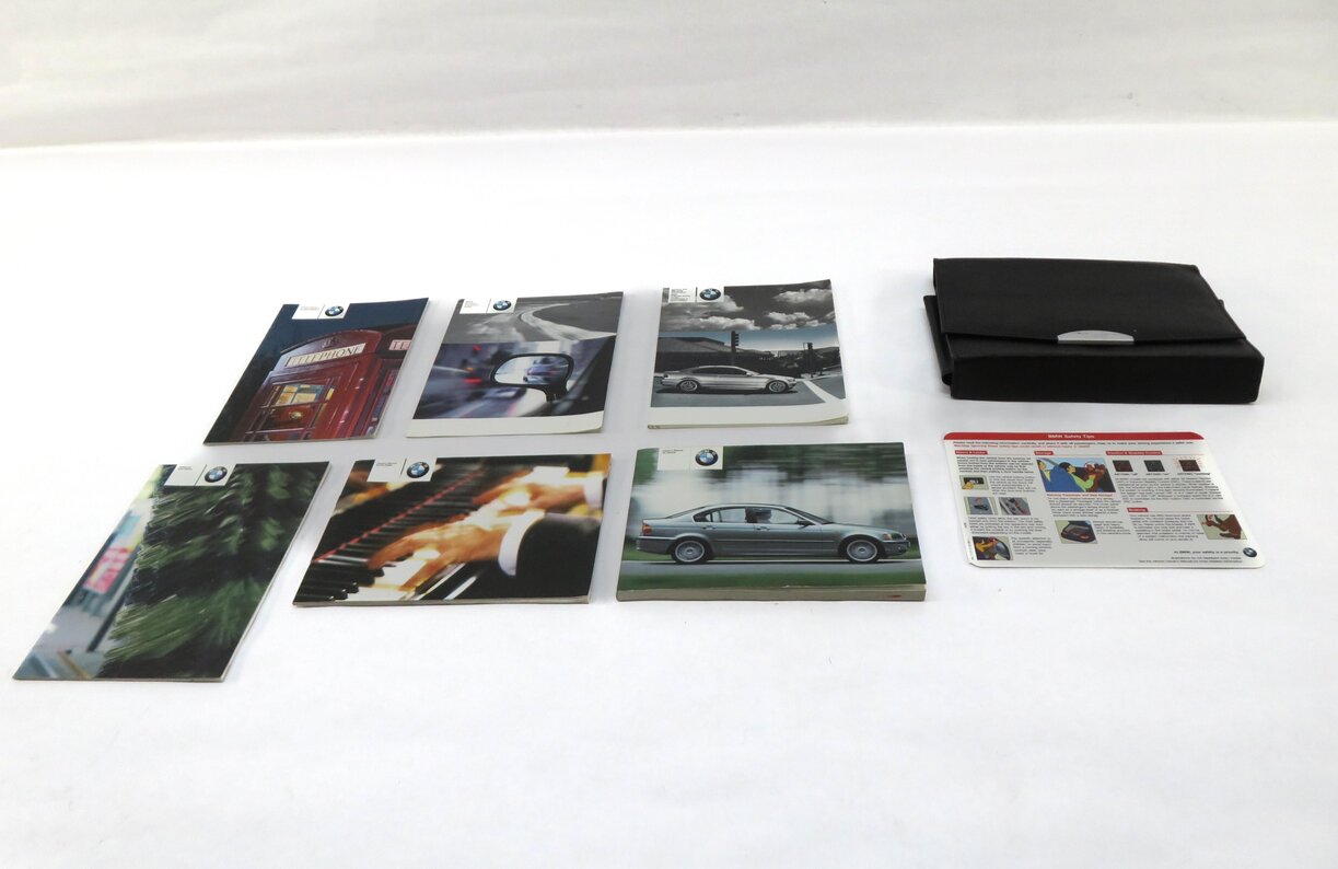 Thumbnail 2: 2004 BMW 325Xi (E46) OWNERS MANUAL BOOKLETS SET/7 w/ BLACK CARRYING CASE