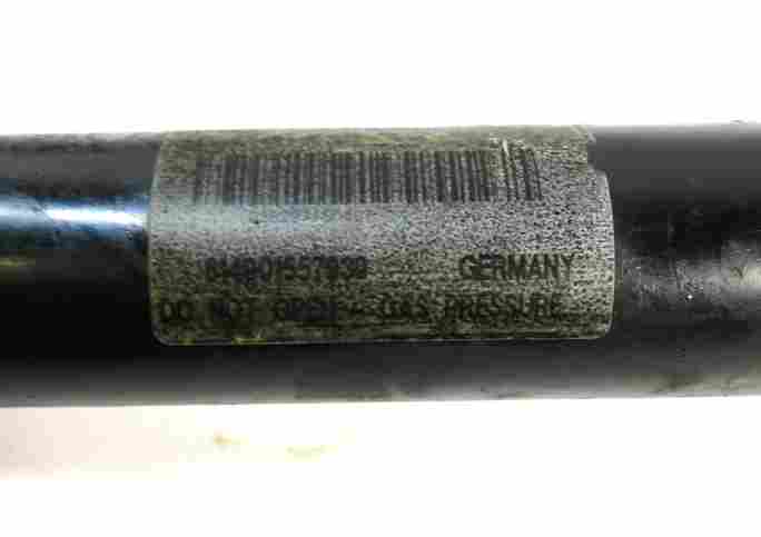 Thumbnail 5: 2004 BMW 325Xi (E46) REAR LEFT & RIGHT STANDARD SUSPENSION SHOCK STRUT SET/2