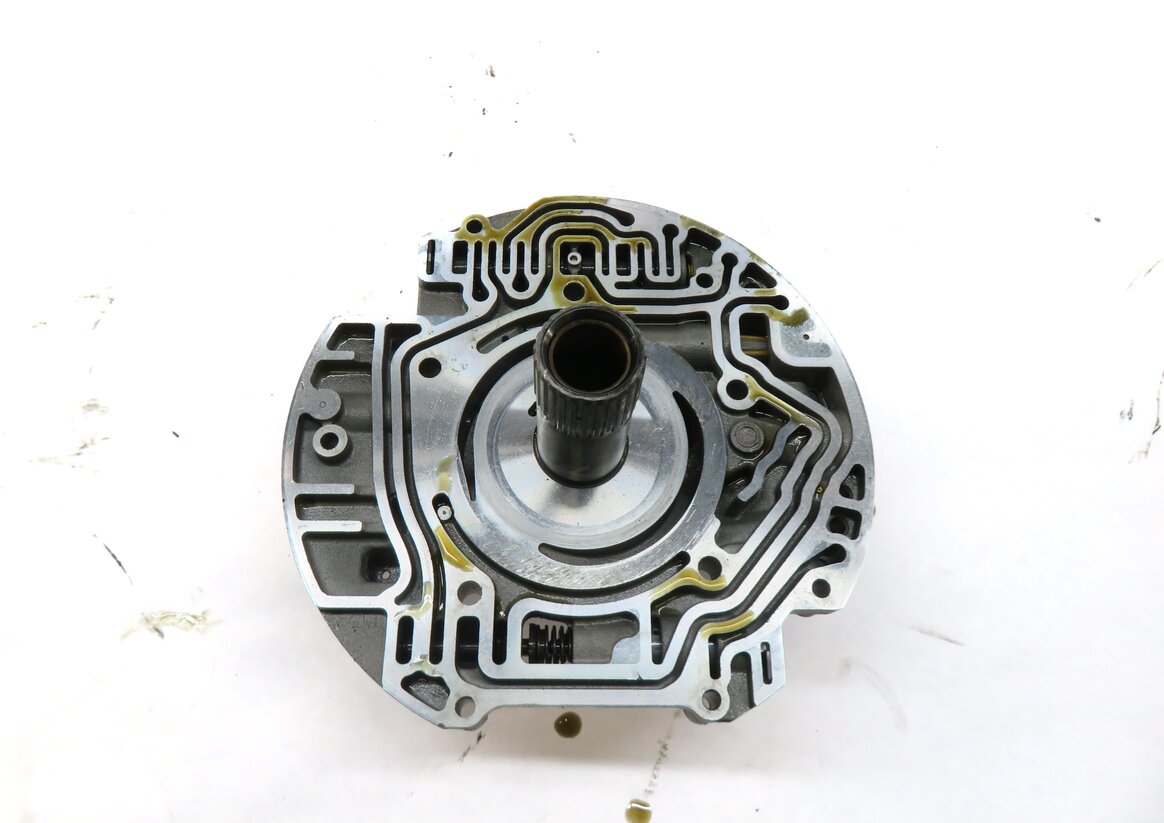 Thumbnail 4: 03-05 BMW 325XI (E46) 2.5L M54 AUTOMATIC AWD TRANSMISSION OIL PUMP