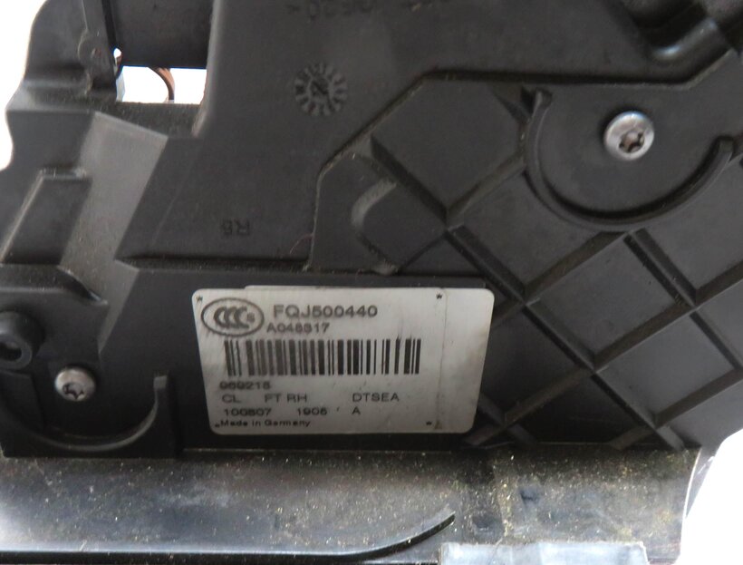 Thumbnail 5: 2005-2006 LAND ROVER LR3 RANGE ROVER SPORT (L320) RIGHT FRONT DOOR LATCH