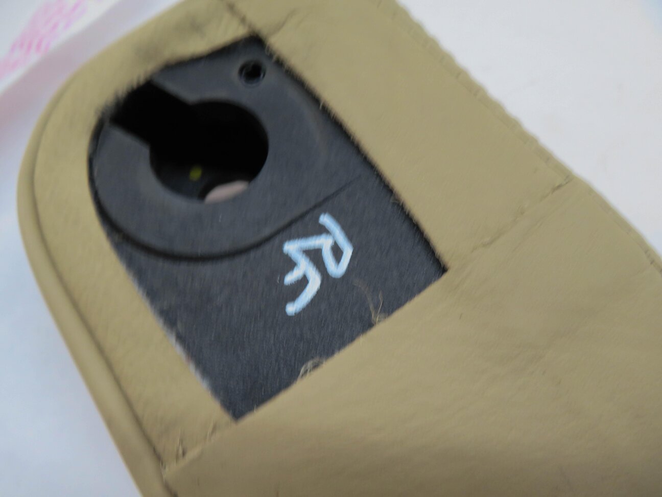 Thumbnail 9: 2008 RANGE ROVER SPORT (L320) RIGHT FRONT PASSENGER SEAT ARMREST (ALPACA BEIGE)