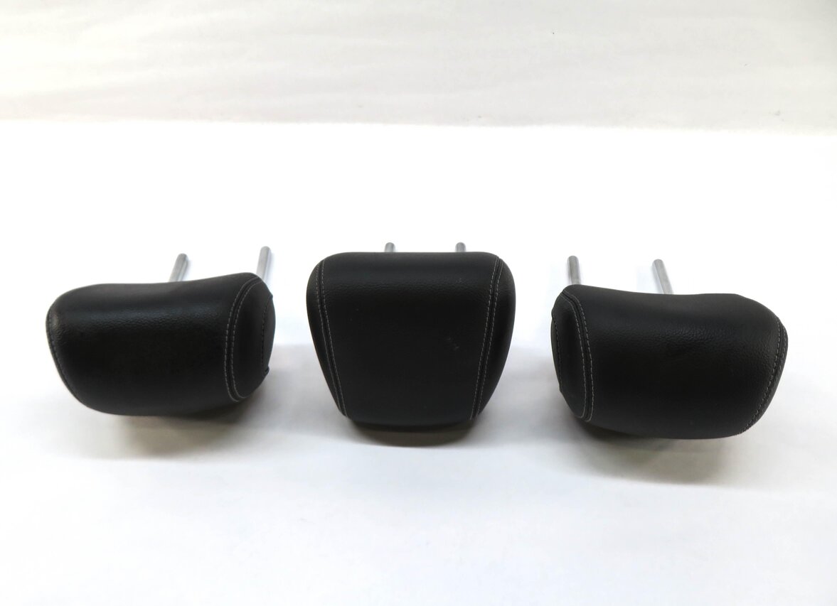 Thumbnail 3: 16 MERCEDES C300 W205 REAR LEFT RIGHT CENTER HEADREST (BLACK IMITATION LEATHER)