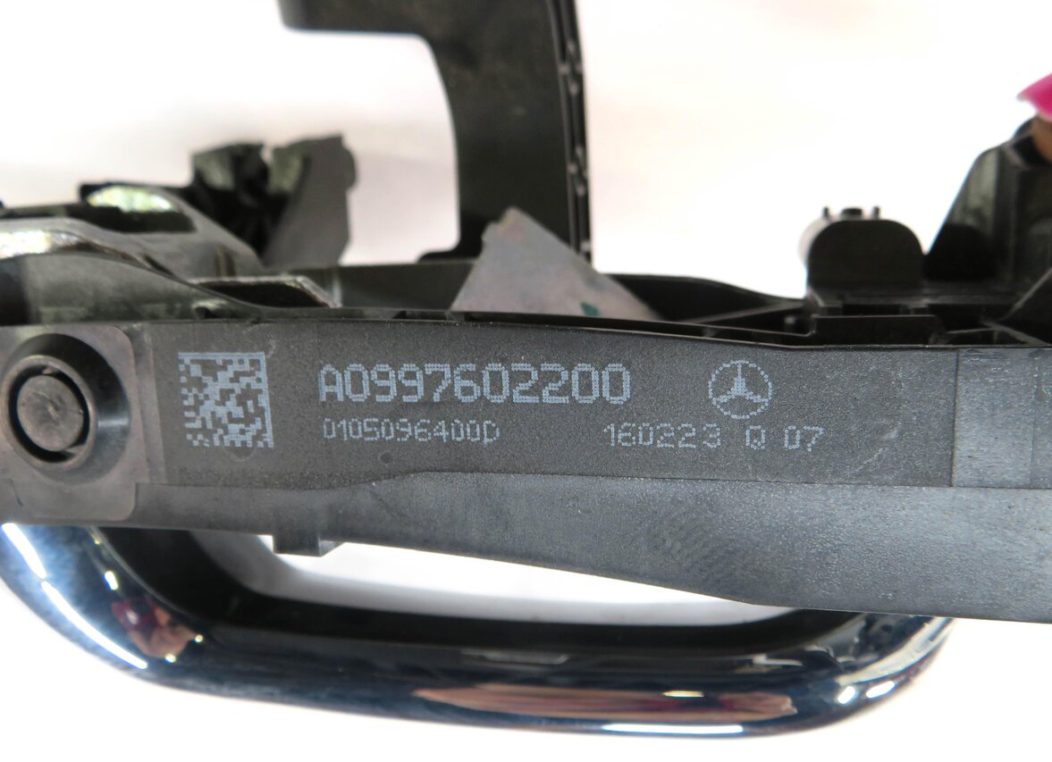 Thumbnail 5: 15-17 MERCEDES C S CLASS W205 W222 REAR RIGHT KEYLESS ENTRY DOOR HANDLE (GRAY)