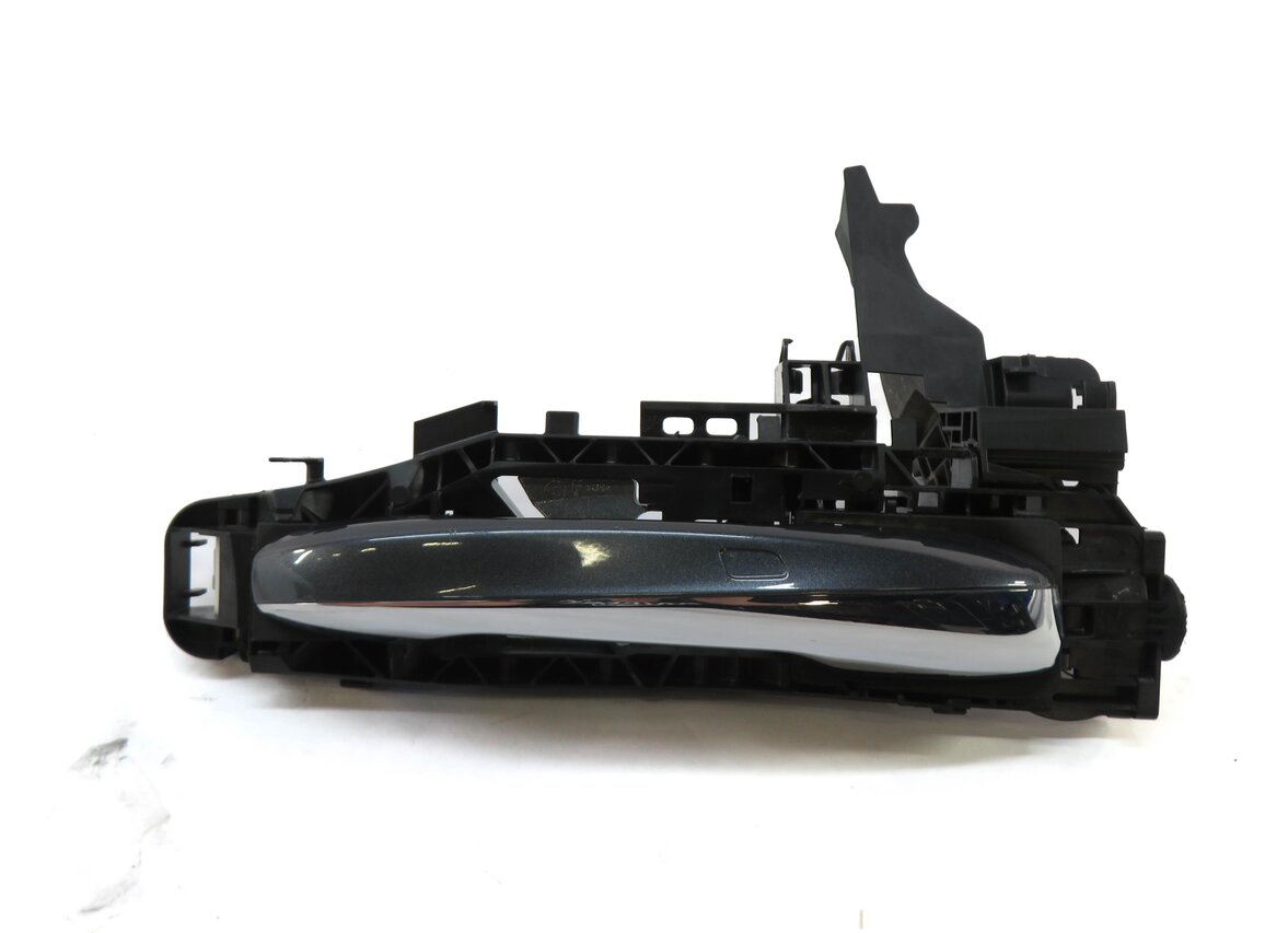 Thumbnail 2: 15-17 MERCEDES C S CLASS W205 W222 FRONT RIGHT KEYLESS ENTRY DOOR HANDLE (GRAY)