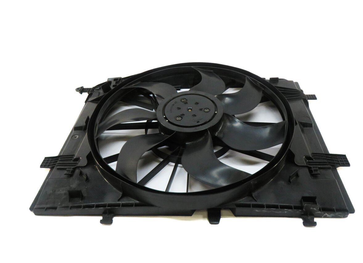 Thumbnail 2: 15-21 MERCEDES C300 C400 W205 ELECTRIC RADIATOR COOLING FAN MOTOR BLADE & SHROUD