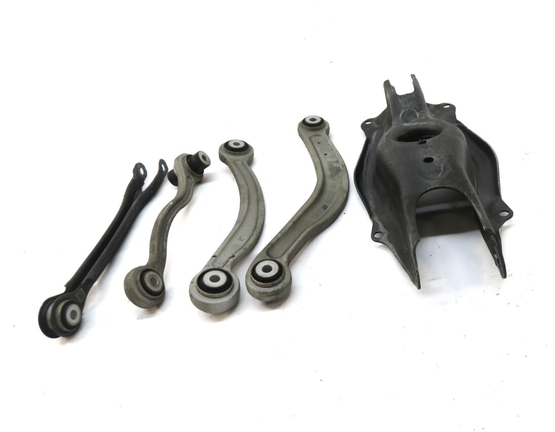 Thumbnail 2: 2016 MERCEDES C300 W205 REAR RIGHT LOWER UPPER REARWARD FORWARD CONTROL ARM SET