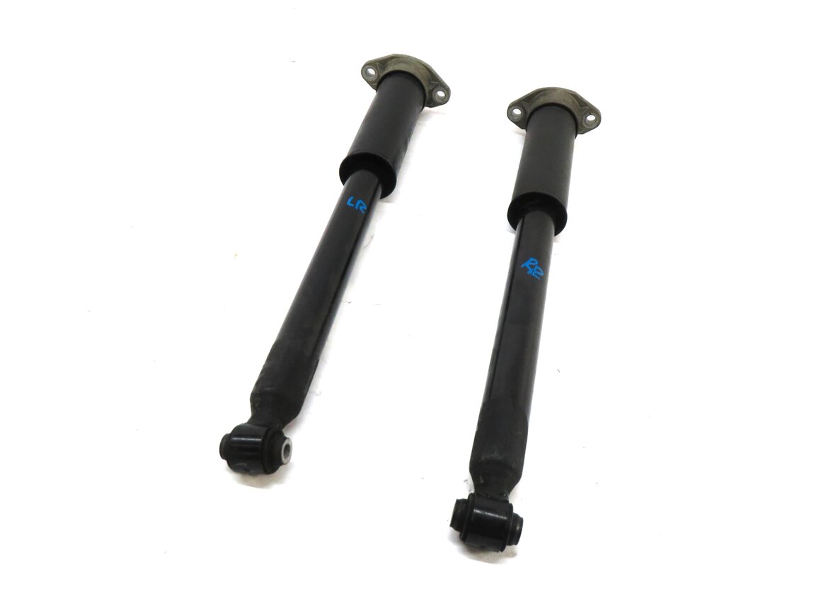 2016 MERCEDES C300 (W205) REAR LEFT & RIGHT SHOCK STRUT SET/2 (FOR RWD)