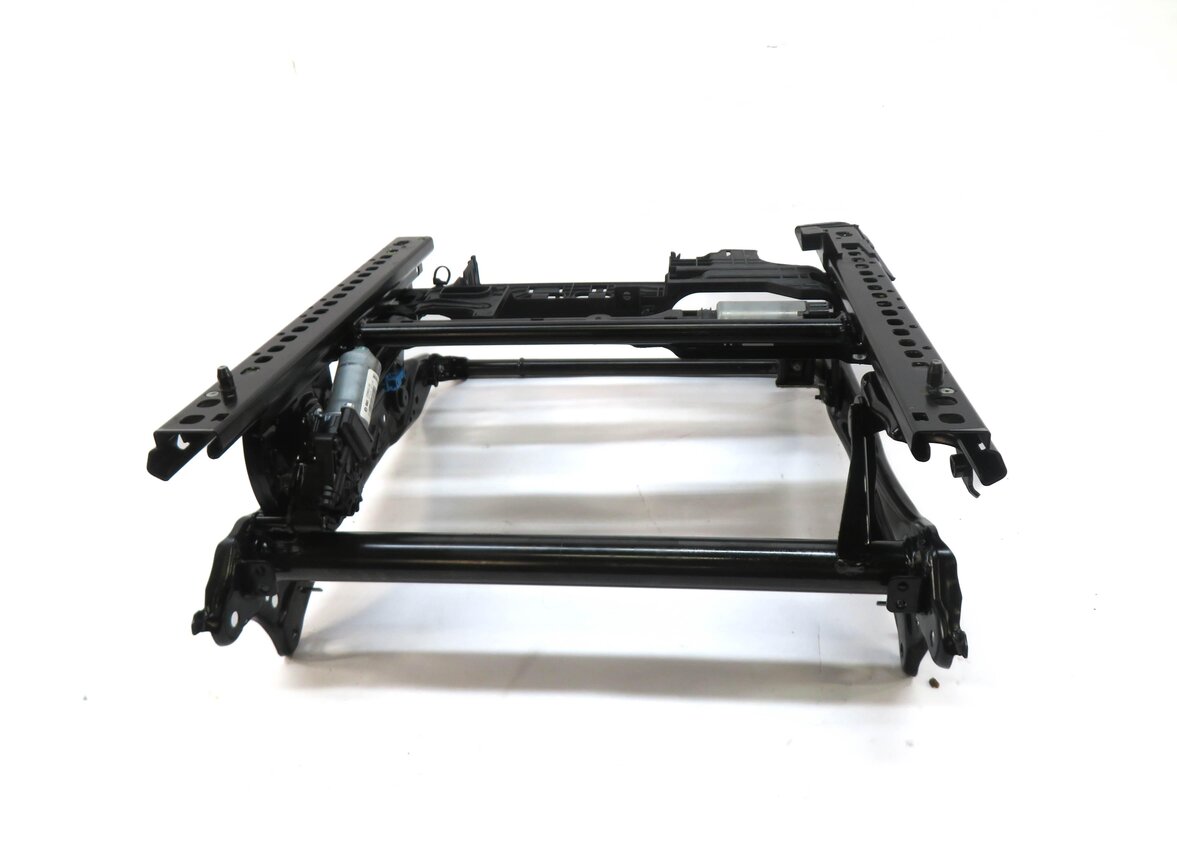 Thumbnail 4: 15-17 MERCEDES C-CLASS (W205) FRONT LEFT DRIVER SEAT TRACK w/ ADJUST MOTORS