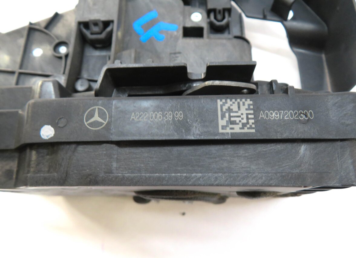 Thumbnail 4: 16-21 MERCEEDES GLC43 GLC63 GLC300 GLC350E (X253) LEFT FRONT DRIVER DOOR LATCH