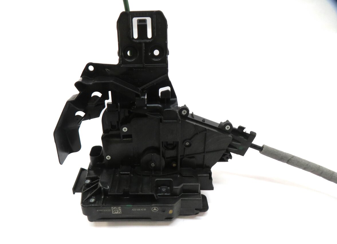 Thumbnail 2: 15-21 MERCEDES C300 C350 C400 C450 E300 E400 E450 GLC - RIGHT REAR DOOR LATCH