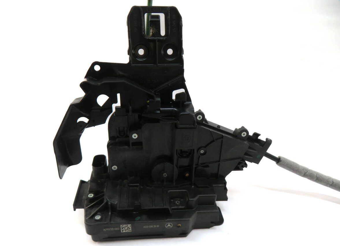 Thumbnail 2: 15-22 MERCEDES C300 C350 C400 C450 E300 E350 E400 E450 - RIGHT FRONT DOOR LATCH