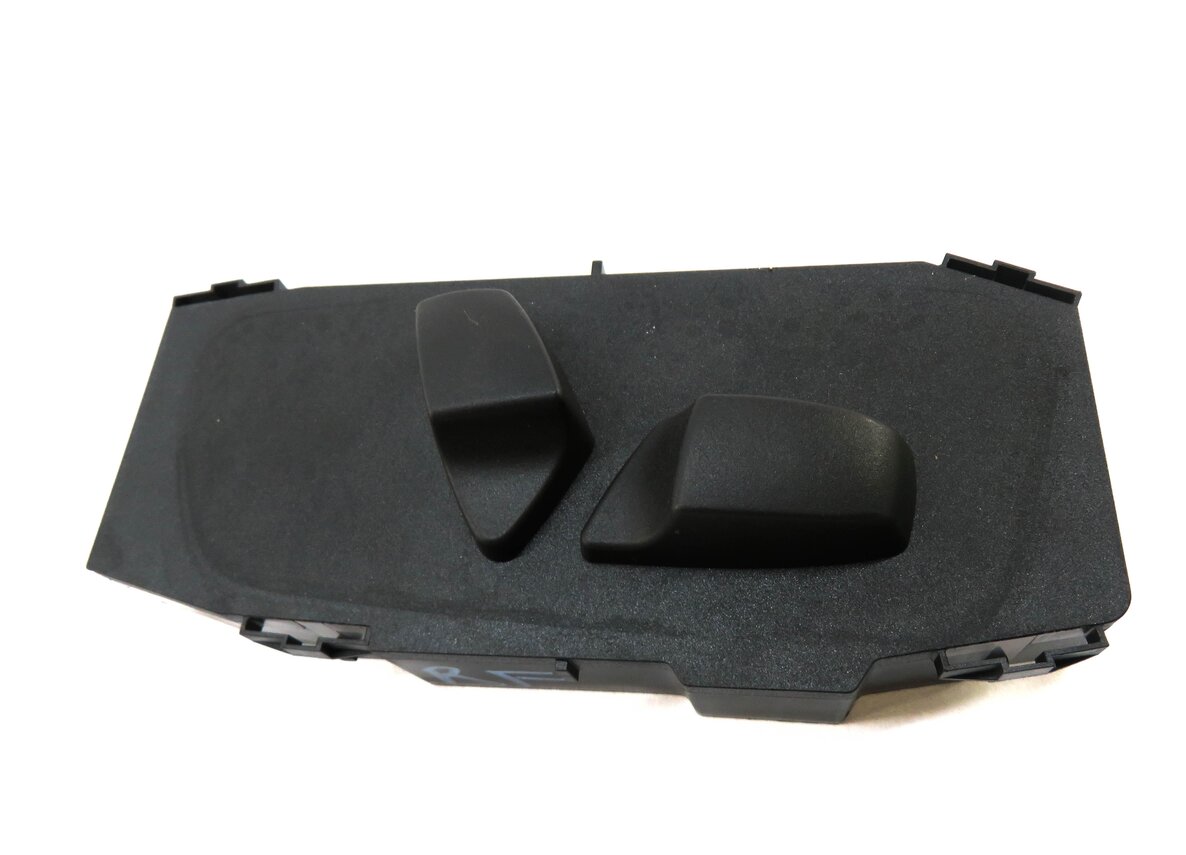 Thumbnail 2: 2011 BMW X3 (F25) FRONT RIGHT PASSENGER SEAT ADJUST ADJUSTMENT SWITCH (BLACK)