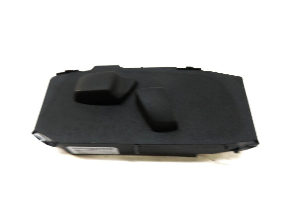 Thumbnail 3: 2011 BMW X3 (F25) FRONT RIGHT PASSENGER SEAT ADJUST ADJUSTMENT SWITCH (BLACK)