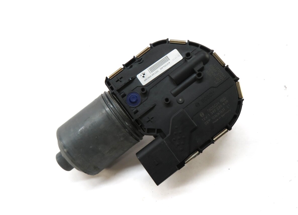 2011-2017 BMW X3 (F25) FRONT WINDOW GLASS WINDSHEILD WIPER MOTOR
