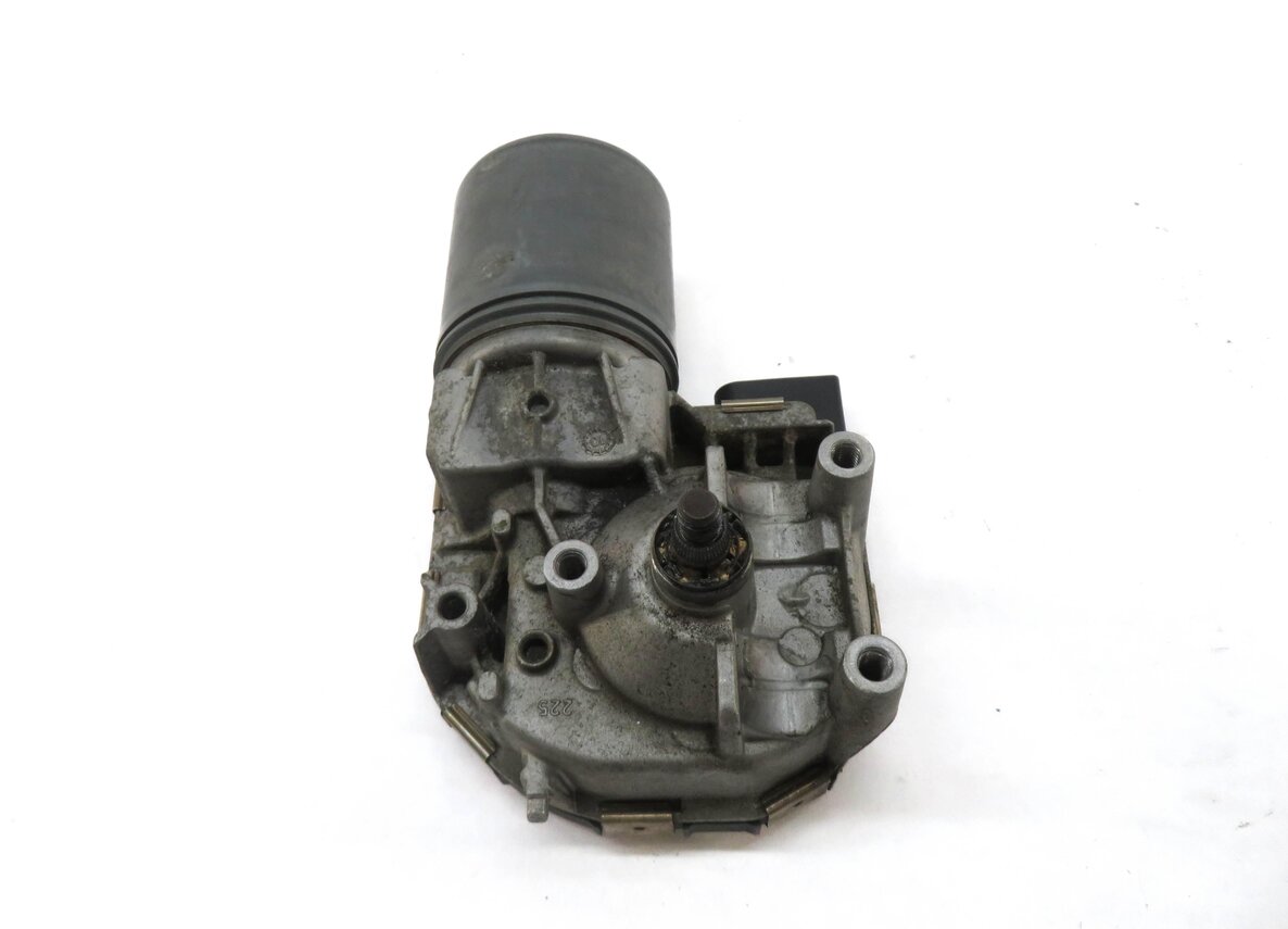 Thumbnail 6: 2011-2017 BMW X3 (F25) FRONT WINDOW GLASS WINDSHEILD WIPER MOTOR