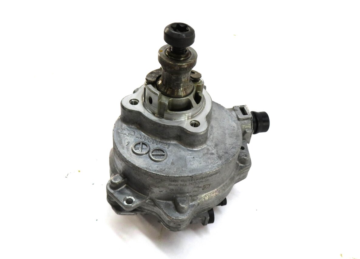 10-12 BMW 135i 335i 535i 640i X3 X5 X6 (E87 E90 E70) 3.0L N55 BRAKE VACUUM PUMP