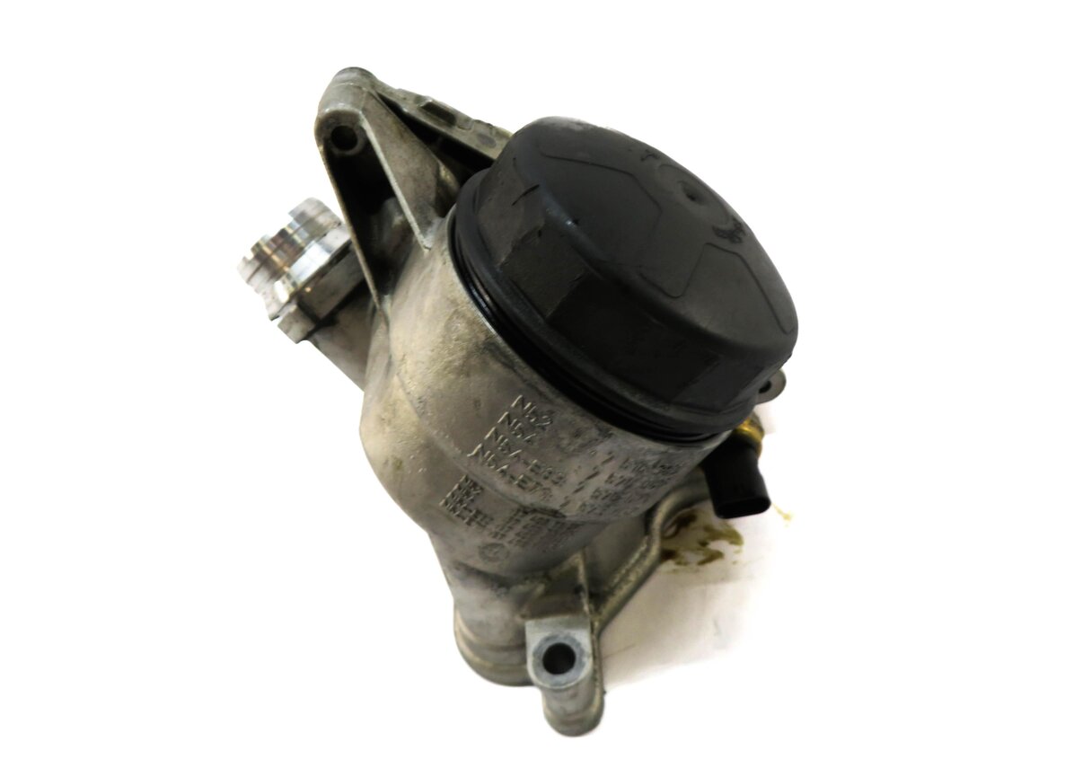 Thumbnail 3: 2011 BMW X3 (F25) 3.0T 3.0L TURBO N55 ENGINE OIL FILTER HOUSING w/ CAP